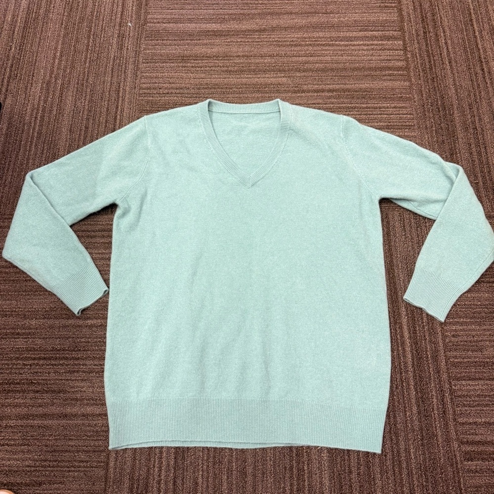 Men's V-Neck Sweater Light Green Blue Green